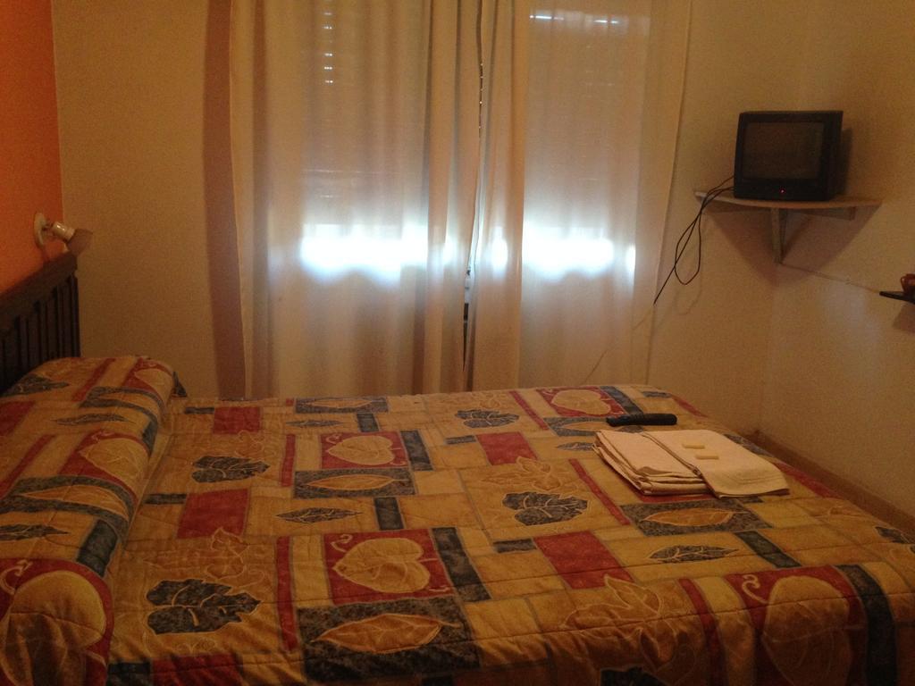 Hotel Gure Echea Villa Carlos Paz Eksteriør bilde