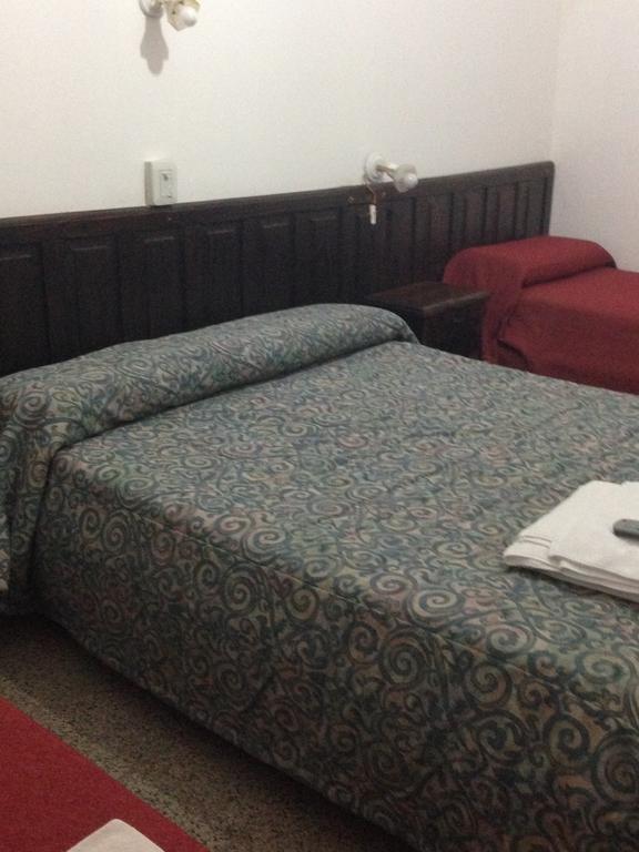 Hotel Gure Echea Villa Carlos Paz Eksteriør bilde